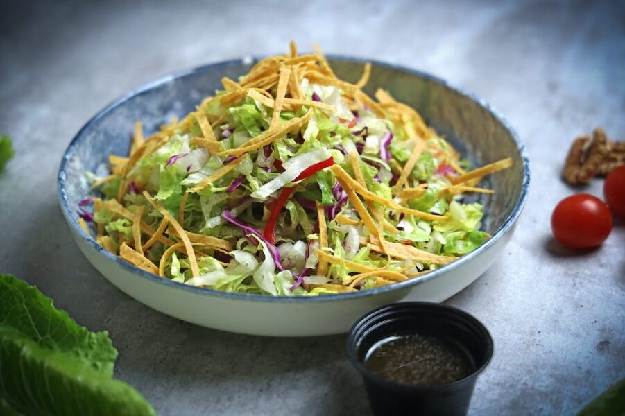 Perfect Pairings: What Goes with Coleslaw?